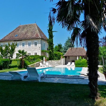 Bed and Breakfast Domaine Du Manoir Лез-Авеньер Экстерьер фото